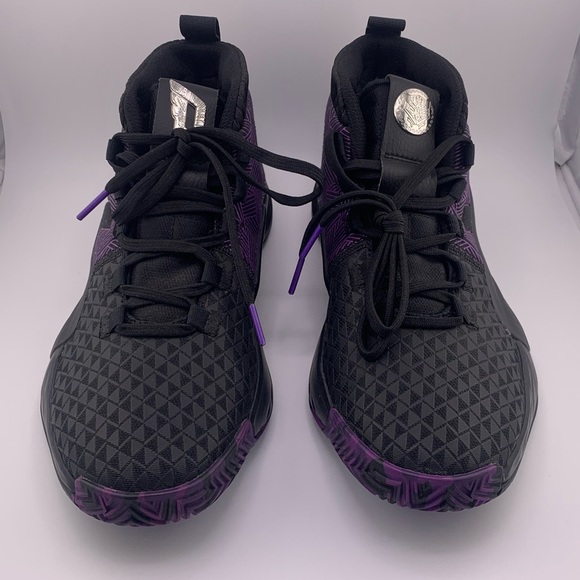 New Men’s Adidas Dame 5 J Marvel Black Panther size 6.5 - Picture 2 of 7